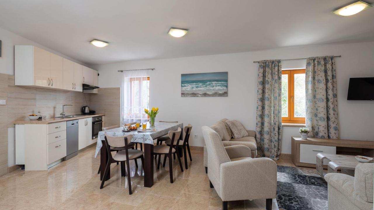 Luxury Stone Villa Nevija 2022 Private Villa Milna  Kültér fotó