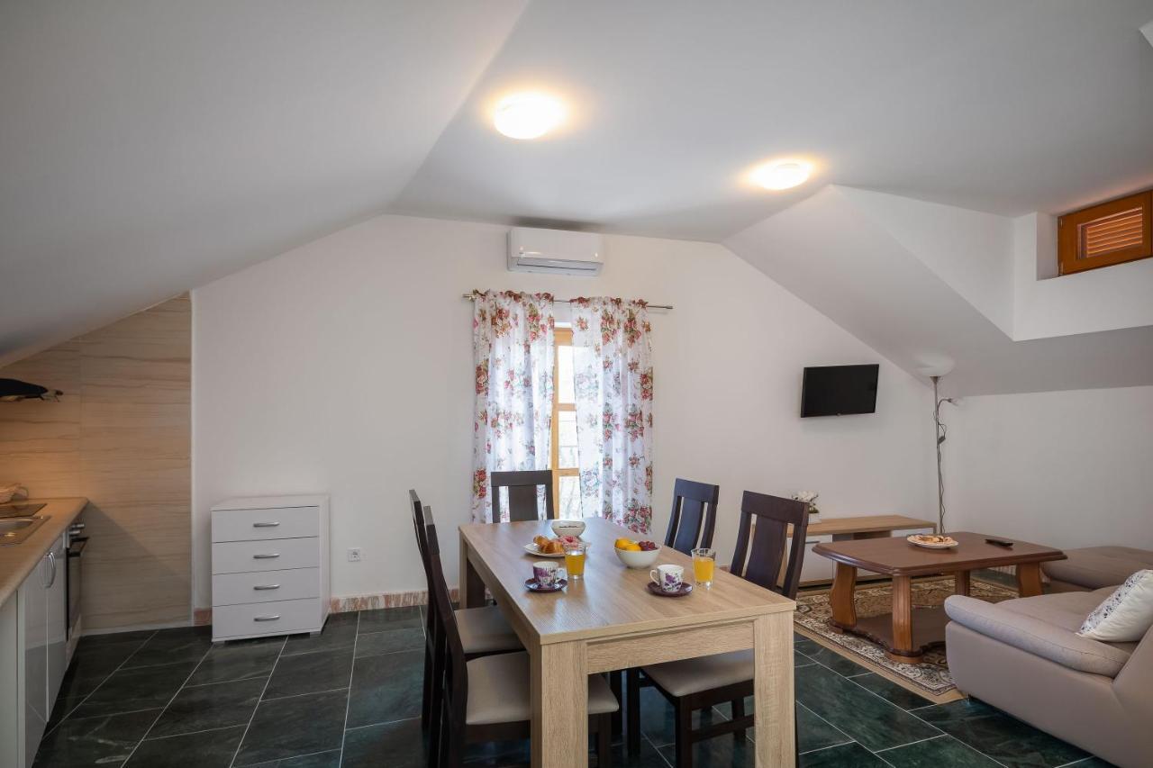 Luxury Stone Villa Nevija 2022 Private Villa Milna  Kültér fotó