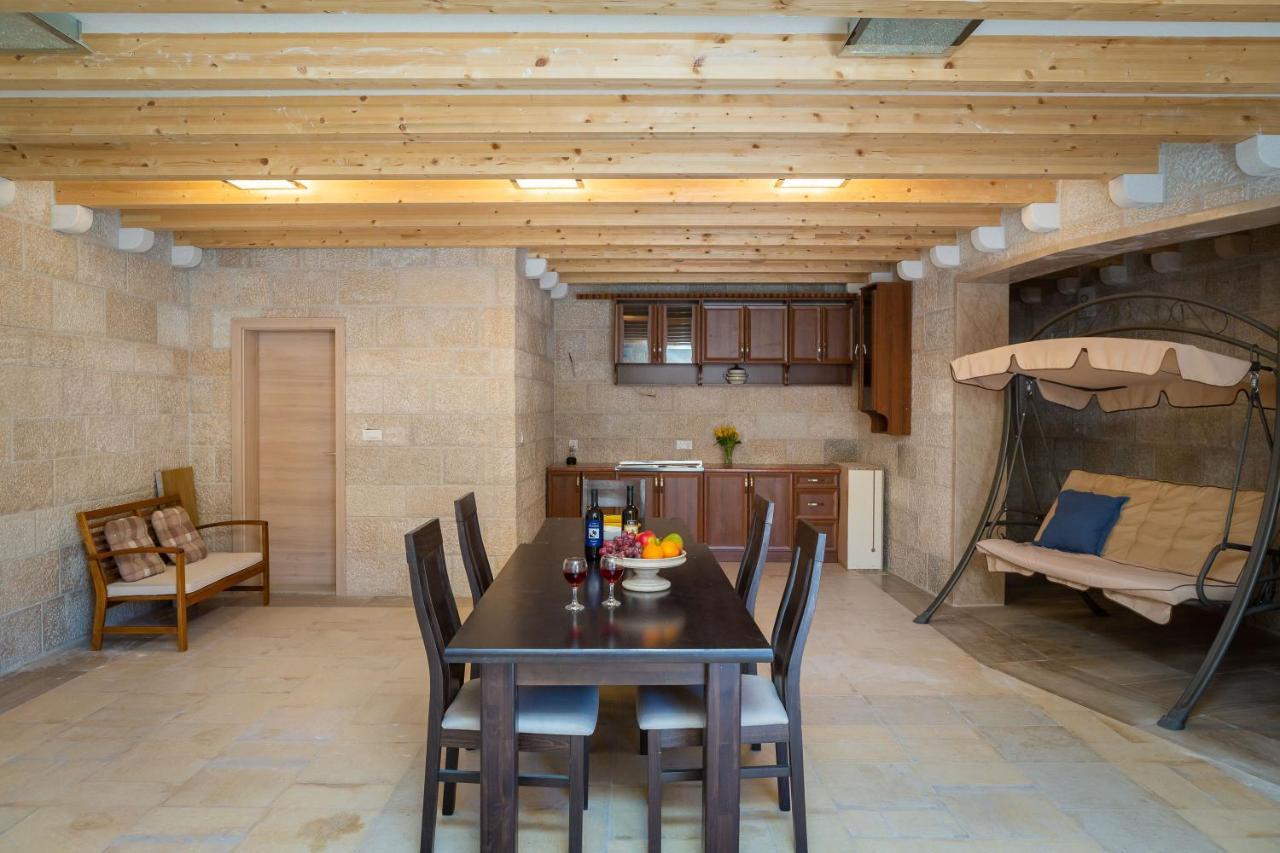 Luxury Stone Villa Nevija 2022 Private Villa Milna  Kültér fotó