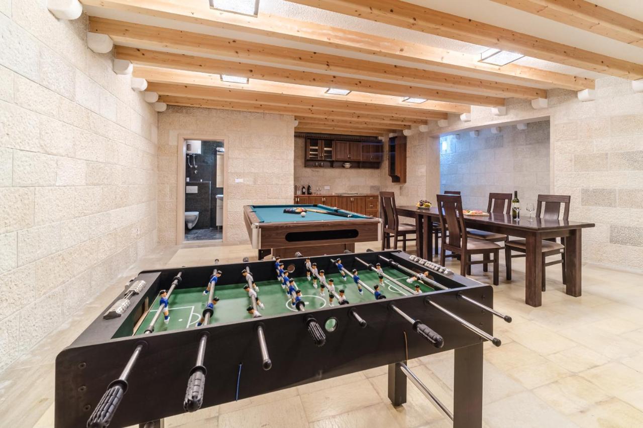 Luxury Stone Villa Nevija 2022 Private Villa Milna  Kültér fotó