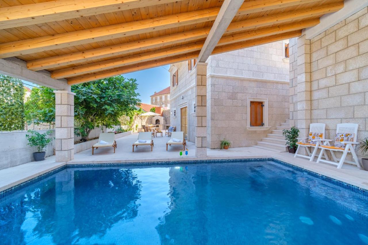 Luxury Stone Villa Nevija 2022 Private Villa Milna  Kültér fotó