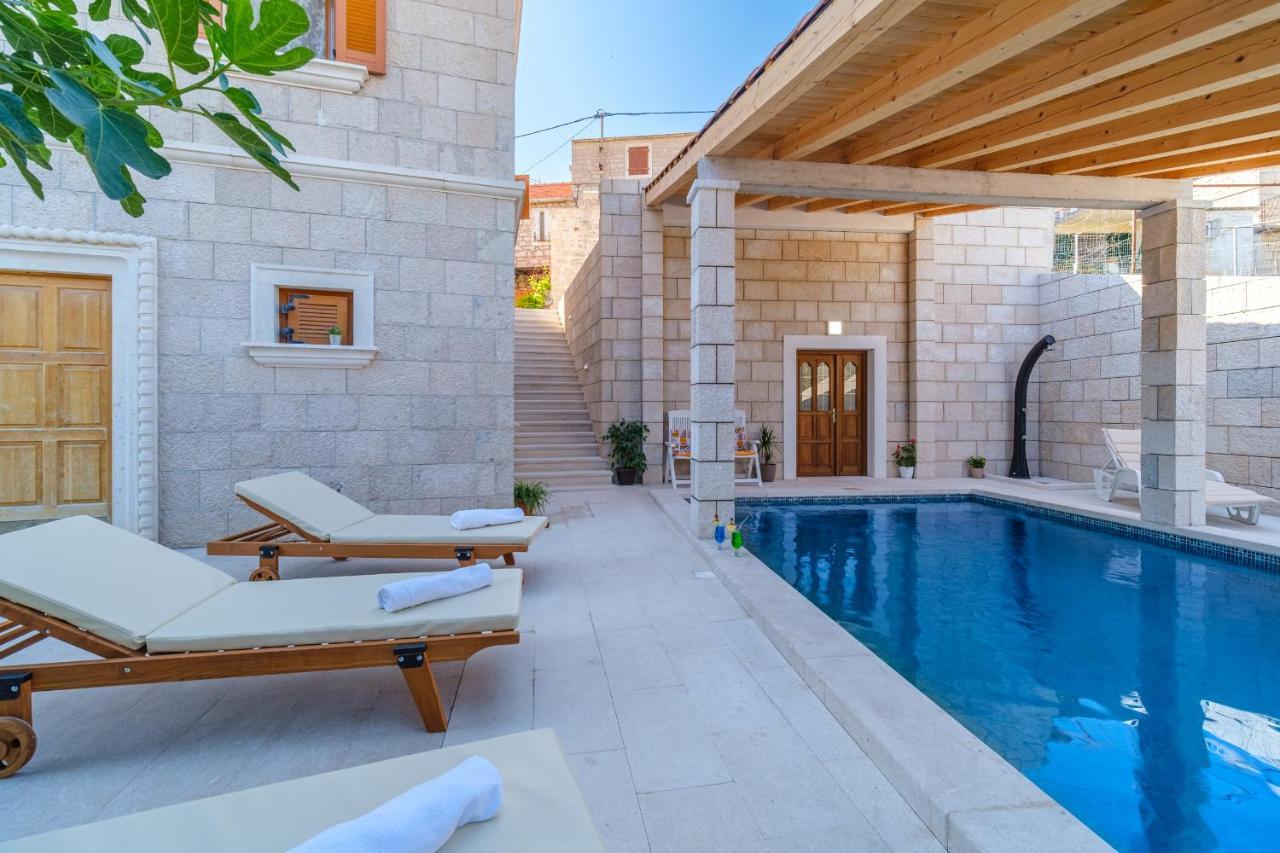 Luxury Stone Villa Nevija 2022 Private Villa Milna  Kültér fotó