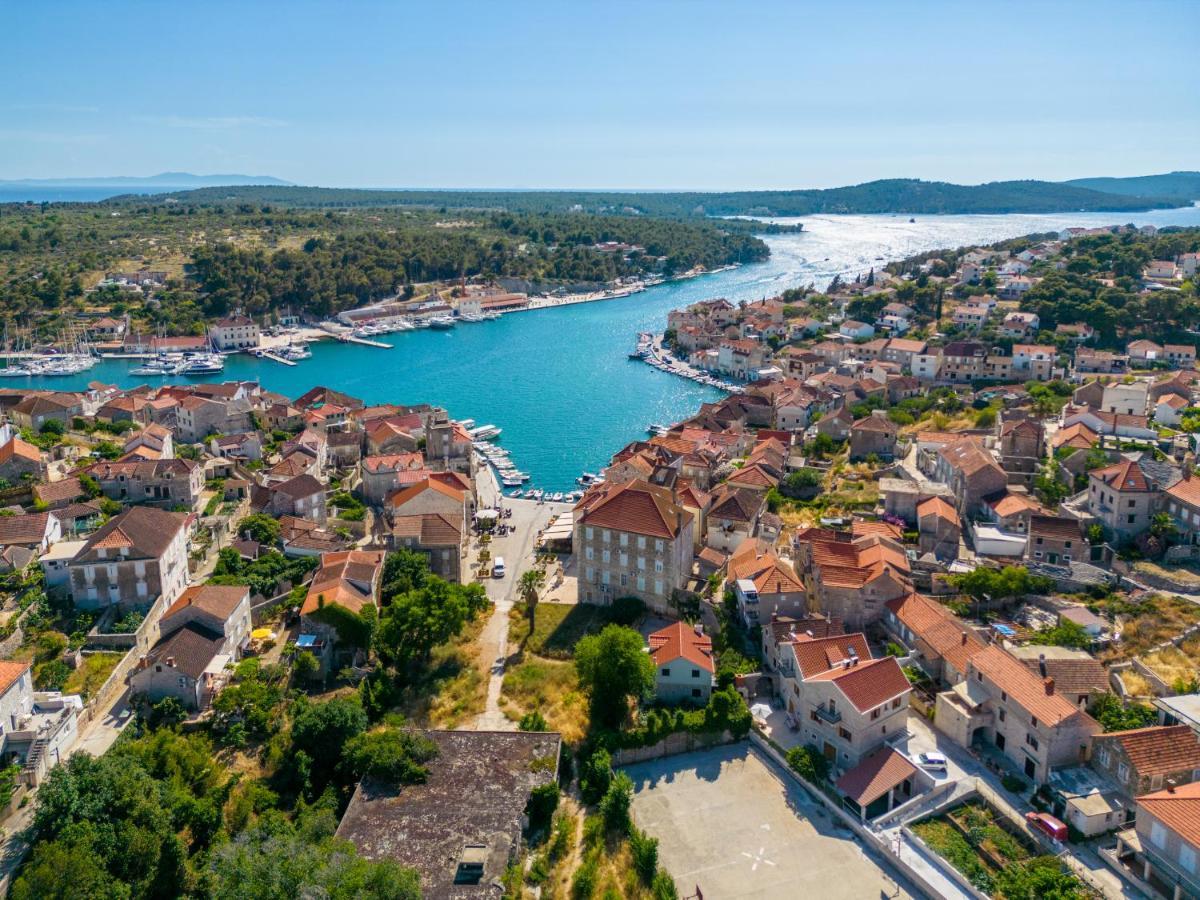 Luxury Stone Villa Nevija 2022 Private Villa Milna  Kültér fotó