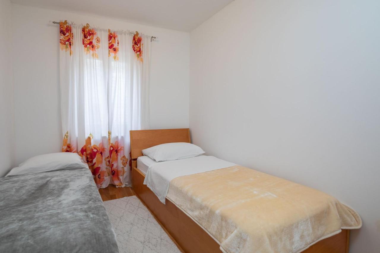 Luxury Stone Villa Nevija 2022 Private Villa Milna  Szoba fotó