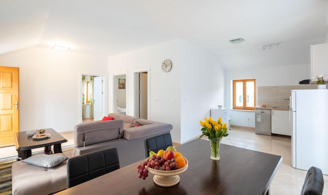 Luxury Stone Villa Nevija 2022 Private Villa Milna  Szoba fotó